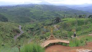 Pesona keindahan obyek wisata perkebunan teh cipasung di lemahsugih majalengka jawa barat ihategreenjello kebun teh cipasung sempat menjadi tempat wisata favorit warga majalengka dan sekitarnya setelah potret keindahannya banyak dipamerkan di media sosial. Website Resmi Desa Pangalengan Artikel 2018 6 21 Cukul Sunrise Point Spot Sunrise Baru Di Bandung