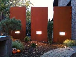 Edelrost sichtschutz garten wand rost sichtschutzwand metall 15065 cm rose. Stelen Aus Metall Fur Jeden Garten Ein Muss Gartendesign Ideen Gartengestaltung Moderner Garten