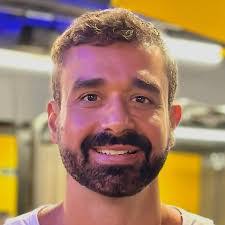 Raphael Rocha's Instagram, Twitter & Facebook