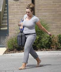 Lauren rose goodger, september 19, 1986, bethnal green, london. Lauren Goodger Dons All Grey After Restaurant Bust Up Daily Mail Online
