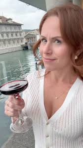 Like why does this glass feel empty 🤪😭 #switzerland #pourmeanother  #wineproblems