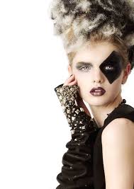 SHAKING UP MAKE UP LOVING ME NEW WAVE INDIVIDUALISM SCHISM PUNK NOIR BLACK  WIDOW