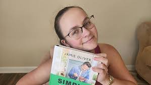 Simply Jamie: Fast & Simple Food [American Measurements]: Oliver, Jamie:  9781250374004: Amazon.com: Books