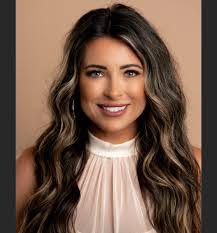 Hannah Ott's Instagram, Twitter & Facebook