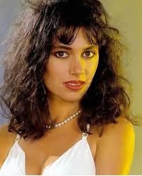 𝗦𝗔𝗬 𝗬𝗘𝗦 𝗜𝗙 𝗬𝗢𝗨 𝗟𝗢𝗩𝗘 our MUSIC 🎸❤️  ❤️👇https://99moderngallery.shop/20250429-220819-1?rt=storefront&rn=99moderngallery.shop&s=ceramic-11&c=Black&p=FRONT