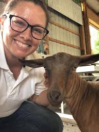 There's really nothing to do, but even watching the chickens, it's fun."  🤣😂🤗🌅🐓🐣 GOOD MORNING GUYS