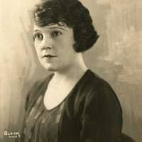 Laura Vail, vaudeville actress (SAYRE 10670)