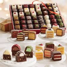 Pin By Deborah Lasala Lauro On Tea Party Ideas Chocolate Candy Recipes Chocolate Sweets Cute Desserts