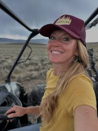 Bee Girl (@sarahbeegirl) • Instagram photos and videos