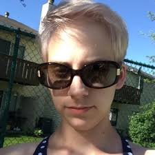 Ada Knight (@RealAdaKnight)