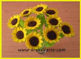 Cara simple membuat buket bunga mawar single dari kain flanel. Cara Membuat Bunga Matahari Sun Flower Dari Kain Flanel