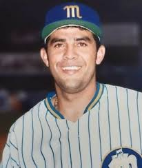 TBT de Luis Sojo reforzando a Magallanes en la serie del caribe del 94.  Foto:. Carlos Abreu Sojo @turcoymagallanero . . . #jugadoresdelalvbp  #retrolvbp #venezuela #petare #sojo #tbt #leonesdelcaracas  #navegantesdelmagallanes #tigresdearagua ...