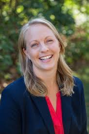 Sara Smiley's Instagram, Twitter & Facebook