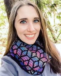 Crochet Can Cozy pattern by Sarah Stearns