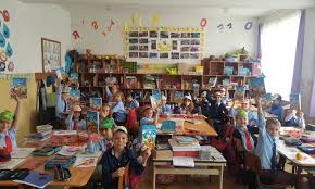 Chisinau nr 1, complex comercial delfinului, parter, spatiul nr. Educatie Pagina 34 Sibiu 100