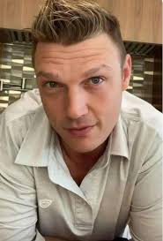 Hey baby, it's me, Nick Carter, I'm letting you know straight up so there's  no confusion. If you're chatting with anyone else thinking it might be me,  please block them immediately. I