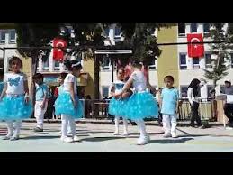 Okul Oncesi 23 Nisan Balta Balta Dans Gosterisi Youtube Okul Oncesi Okul Youtube