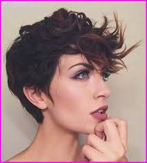 Pin On Short Curly Haircuts
