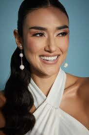 Pearl Beard's Instagram, Twitter & Facebook