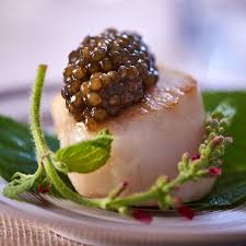 Nos Recettes A La Truffe Ou Au Caviar Pour Une Touche De Luxe Au Reveillon Recette Entree Facile Alimentation Recette Saint Jacques