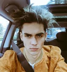 Alan Navarro's Instagram, Twitter & Facebook