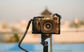 Its predecessor's speedy autofocus and ability to shoot in. The Best Pocket Sized Cameras For Professional Photographers