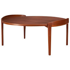 Jens Risom Round Walnut Coffee Table 1stdibs Com Coffee Table Round Walnut Coffee Table Danish Modern Coffee Table