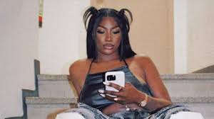 Sextape dAya Nakamura : un blogueur dévoile de nouvelles vidéos |  AFFAIRAGE.CI