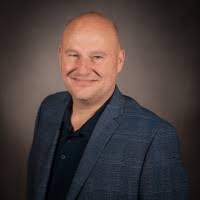 900+ "Keir" profiles