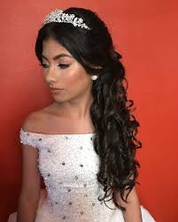 A sweetly simple hair style is perfect for a traditional, modest quinceanera. Cute Quinceanera Hairstyles With Crown Od9jastyles