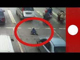 Shocking Moment Child Falls Out Moving Car On Highway Survives China Youtube