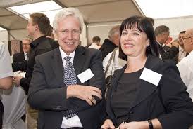 Sie ist bei der börsenredaktion des hessischen rundfunks tätig. Viewing Album 6 Wirtschaftsevent Globale Rezession Referentin Anja Kohl