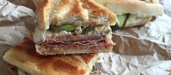 The bocadillo or bocata, in spain, is a sandwich made with spanish bread, usually a baguette or similar type of bread, cut lengthwise. 12 Bocadillos Del Mundo Que Deberias Probar Y Como Hacerlos El Comidista El Pais