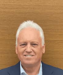 Brian Combe's Instagram, Twitter & Facebook