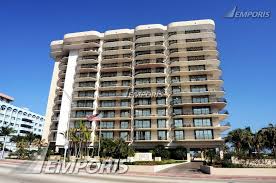 Champlain towers south condominium is located at 8777 collins avenue, surfside, fl. Champlain Towers South Surfside 157331 Emporis