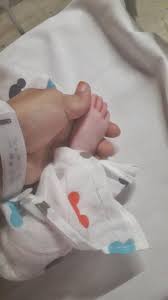 Apalagi saat di dalam rahim ibu, bayi cenderung terlindung dari sejumlah penyakit. Cara Menjaga Bayi Baru Lahir
