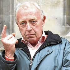 Ur-Bayer knöpft sich Trickdieb vor