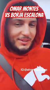 Omar Montes se pelea con los guantes de boxeo a Borja Escalona. Boxeando o  Omar Montes con el saco