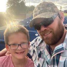 Asking voor advice; im looking into buying a tracksaw or skilsaw, ist for  hobby so I'm only using is ones q month or so, in currently into skill  battery packes so my