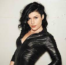 In 2008, ferreri took part at the first italian edition of the talent show x factor, in which she came second. Giusy Ferreri Fotos 4 Von 82 Last Fm