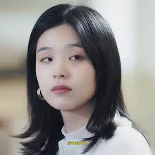 Navigating Young Love in Love Alarm Drama Series