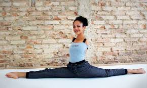 Siamo più delle vitoria bueno, 16enne star brasiliana che danza senza braccia. Bailarina Brasilena No Tiene Brazos Pero Eso No Le Impide Alcanzar Las Estrellas Ballet Brasil The Epoch Times En Espanol