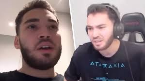 Adin Ross tricked into looking at picture of his naked sister by viewers