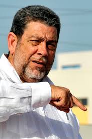 Raúl: La Revolución cubana sigue siendo una revolución de jóvenes (+ FOTOS)  • Trabajadores