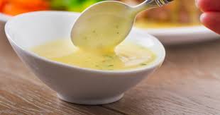 Photo La vraie recette de la sauce au beurre blanc - Marie Claire
