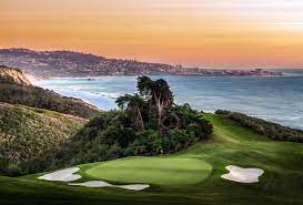 There is a $15 parking fee if you drive in, but we parked on nearby torrey pines road. How Torrey Pines North Is Able To Test Tour Pros Without Confounding Its Public Course Regulars Courses Golf Digest