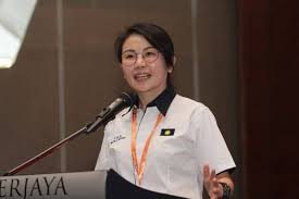Jadi terdapat satu inisiatif negeri selangor iaitu skim air darul ehsan. New Water Scheme To Kick In Mca Berates Selangor The Star
