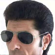 علي بغا يتفرج ف الماتش وجا يتقدا...