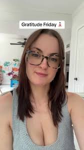 Gratitude Friday 🧘🏻‍♀️ What are you grateful for today? 🦋✨🩷 #gratitude  #gratitudeattitude #gratitudechallenge #thankfulforyou #thankfulfor  #momlove #lovebeingawoman #lovebeingamom #lovemykids