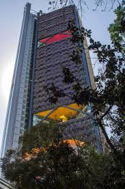 The Bbva Bancomer Headquarters A Collaborative Project Between The London Based Firm Of Richard Rogers Graham Stirk And Iv Architect Building Future Buildings